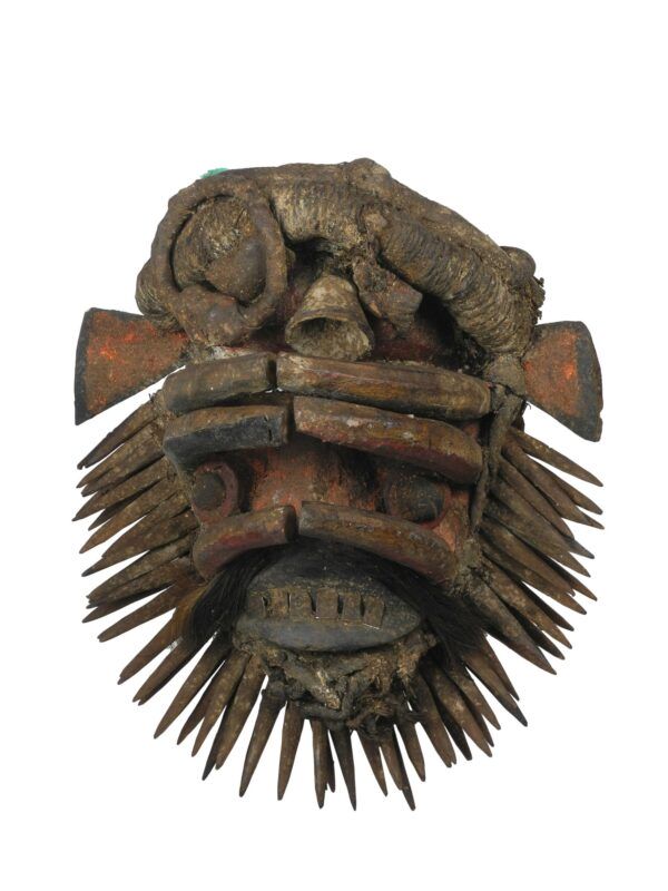 maska ceremonialna guere